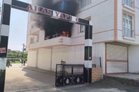 diyarbakirda-balkon-yangini-kontrol-altina-alindi-LEw9nGTR.jpg