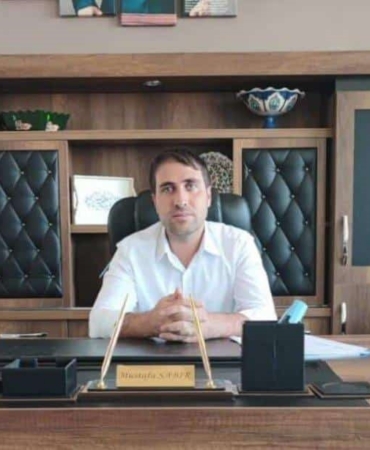 diyarbakirda-bursluluk-sinavini-kazanan-33-ogrenciye-ozel-tebrik-toreni-RNdJMfsI.jpg