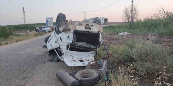 Diyarbakır'da Feci Kaza: Otomobil Devrildi, 1 Ölü ve 4 Yaralı Diyarbakır’da Feci Kaza: Otomobil Devrildi, 1 Ölü ve 4 Yaralı