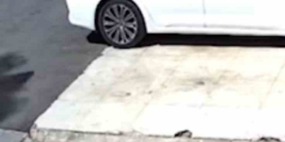 Diyarbakır’da Trafik Kazası Anı Güvenlik Kamerasında Görüntülendi