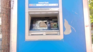 diyarbakirdaki-atm-bir-ayda-uc-kez-hedef-haline-geldi-P9csv7Ag.jpg