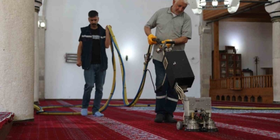 Elazığ Belediyesi'nden Bayram İçin Yoğun Çalışma Faaliyetleri Elazığ Belediyesi’nden Bayram İçin Yoğun Çalışma Faaliyetleri