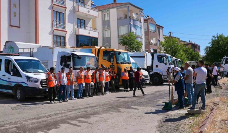 elazig-belediyesinden-temizlik-seferberligi-WWxp9rNP.jpg