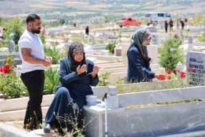 elazig-mezarliklarinda-artan-yogunluk-sebepler-ve-cozumler-pjqBKOEU.jpg