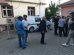 elazigda-15-yasindaki-genc-babasini-hayatindan-etti-ve-annesini-ciddi-sekilde-yaraladi-A3gNgswW.jpg