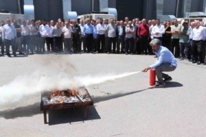 elazigda-afetlere-dayanikli-toplum-semineri-gelecege-hazirlaniyoruz-m8xu8wNc.jpg