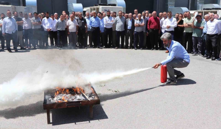 elazigda-afetlere-dayanikli-toplum-semineri-gelecege-hazirlaniyoruz-m8xu8wNc.jpg