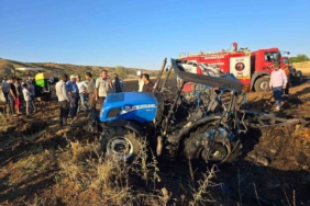 elazigda-alevler-icinde-kalan-traktor-yandi-X2EWfxn8.jpg