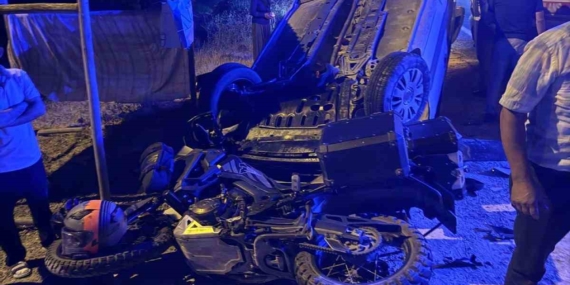 Elazığ'da Feci Trafik Kazası: İki Kişi Yaralandı Elazığ’da Feci Trafik Kazası: İki Kişi Yaralandı