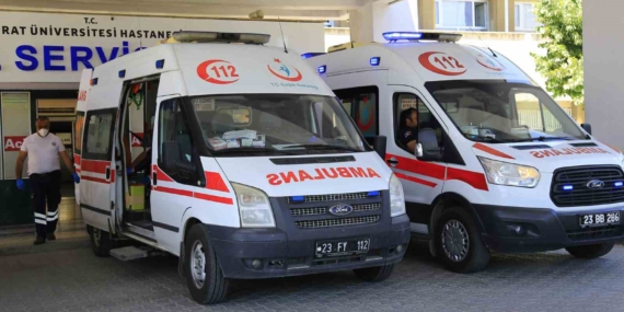 Elazığ'da Kenenin Isırdığı Adam Acil Serviste Hayata Döndürüldü Elazığ’da Kenenin Isırdığı Adam Acil Serviste Hayata Döndürüldü