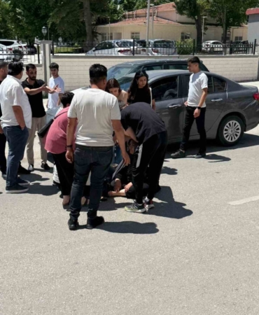 elazigda-otomobilin-carptigi-yaya-hastaneye-kaldirildi-PRCNrHl3.jpg