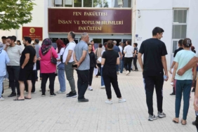 elazigda-yks-coskusu-tum-hiziyla-devam-ediyor-jlVjrGXn.jpg