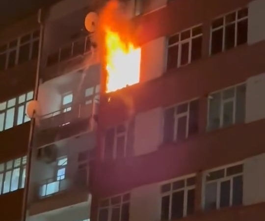 elazigdaki-apartman-yangini-korku-dolu-anlar-yasatti-VFqY7xEf.jpg