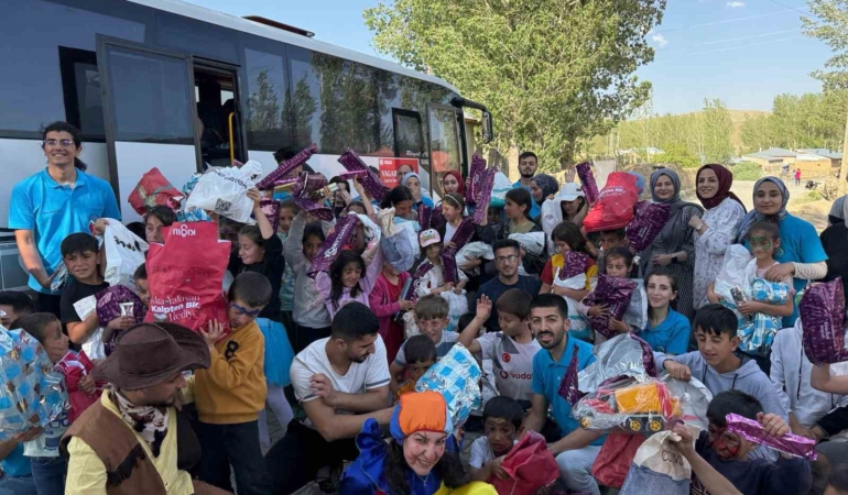 elazigdan-vana-anlam-dolu-bir-etkinlik-birlikte-dayanisma-ve-destek-XJvi4RgO.jpg
