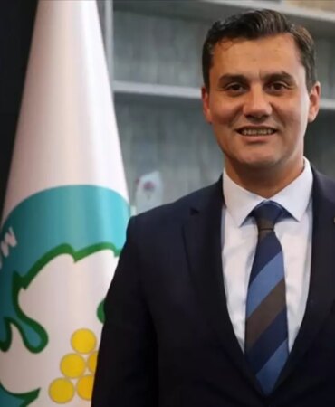 Ferdi Zeyrek: Neden Öldü? Hayatı, Yaşı ve Belediye Başkanlığı Süreci Hakkında Bilgiler ferdi-zeyrek-neden-oldu-hayati-yasi-ve-belediye-baskanligi-sureci-hakkinda-bilgiler-dfVgDrAl.jpg