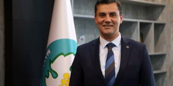 Ferdi Zeyrek: Neden Öldü? Hayatı, Yaşı ve Belediye Başkanlığı Süreci Hakkında Bilgiler Ferdi Zeyrek: Neden Öldü? Hayatı, Yaşı ve Belediye Başkanlığı Süreci Hakkında Bilgiler