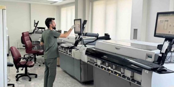Gazi Yaşargil Eğitim ve Araştırma Hastanesi Merkez Laboratuvarı Yeni Yerleşkesine Taşındı: Yenilikler ve İyileştirmeler Gazi Yaşargil Eğitim ve Araştırma Hastanesi Merkez Laboratuvarı Yeni Yerleşkesine Taşındı: Yenilikler ve İyileştirmeler