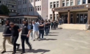 gaziantep-merkezli-operasyon-13-gozalti-ile-13-milyon-tllik-zarara-yol-acan-sahislar-yakalandi-wAvYWt1l.jpg