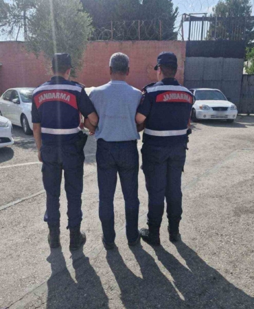 gaziantepte-5-tabanca-ve-1-av-tufegi-ele-gecirildi-olayin-detaylari-78pgynYY.jpg