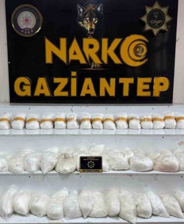 gaziantepte-58-kilo-metamfetamin-yakalandi-uyusturucu-operasyonu-detaylari-WOyhkVwx.jpg