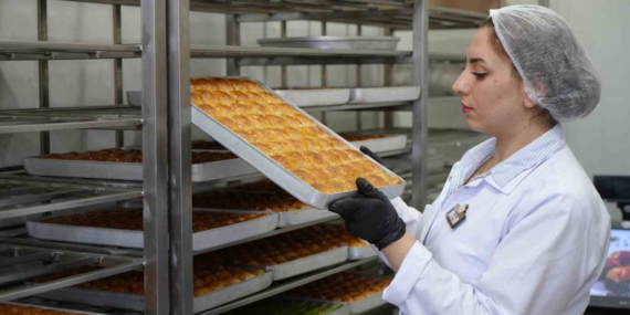 Gaziantep’te Baklavacıların Bayram Hazırlıkları Tüm Hızıyla Başladı!
