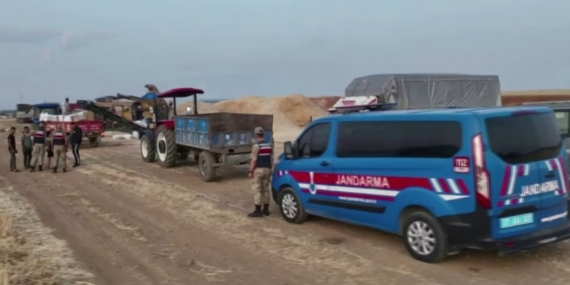 Gaziantep’te Jandarma, Anız Yangınlarına Dron ile Yenilikçi Denetim Uyguluyor Gaziantep’te Jandarma, Anız Yangınlarına Dron ile Yenilikçi Denetim Uyguluyor