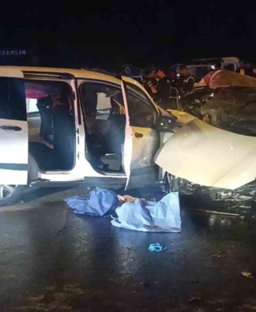 gaziantepte-kafa-kafaya-carpisma-5-can-kaybi-2-yarali-Z7SJAHG3.jpg