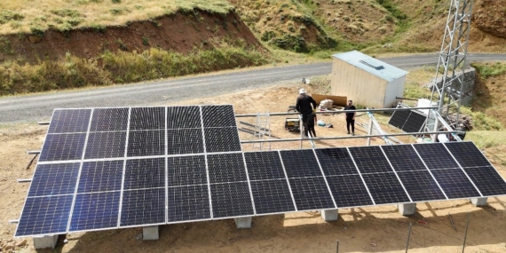 Güneş Enerjisi ile Asırlık Su Sorununa Yenilikçi Çözüm Güneş Enerjisi ile Asırlık Su Sorununa Yenilikçi Çözüm