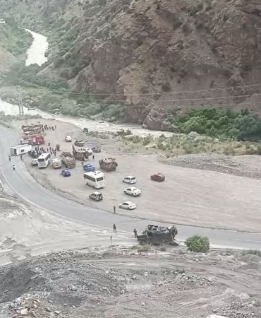 hakkaride-midibus-kazasi-6-asker-yarali-Q17vpbeP.jpg