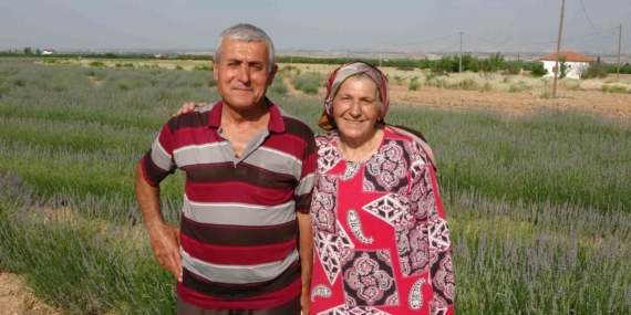 İnternetten İlham Alarak Lavanta Üreticisi Olma Hikayesi İnternetten İlham Alarak Lavanta Üreticisi Olma Hikayesi