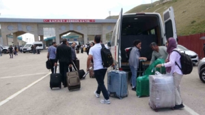 iran-israil-savasinin-4-gununde-van-sinirinda-gozlemlenen-donus-hareketliligi-9twR7xLi.jpg