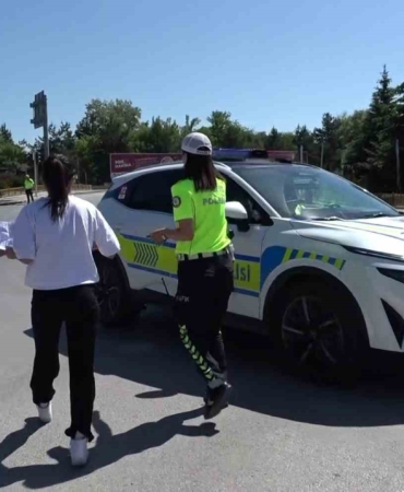 komiser-ilaydanin-genc-kizi-hayallerine-kavusturma-macerasi-fELxcKvA.jpg