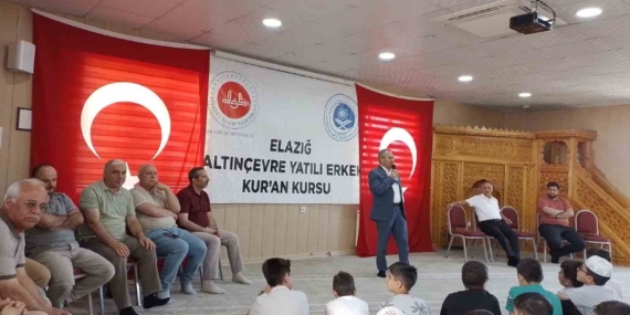Kur’an Kursunda Başarı ve Ödüllerle Dolu Bir Gün Kur’an Kursunda Başarı ve Ödüllerle Dolu Bir Gün