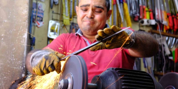 Kurban Bayramı Öncesi Bıçakçılarda Yoğun Talep! Kurban Bayramı Öncesi Bıçakçılarda Yoğun Talep!