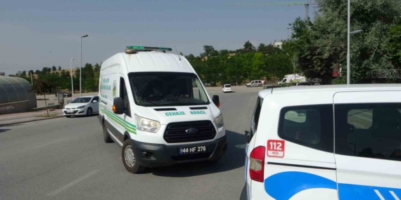 Malatya'da Akraba İlişkilerini Sarsan Yol Tartışması: 2 Can Aldı Malatya’da Akraba İlişkilerini Sarsan Yol Tartışması: 2 Can Aldı
