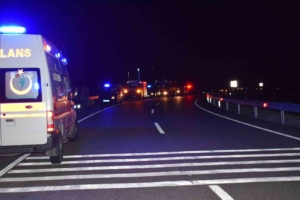 malatyada-kontrolden-cikan-minibus-devrildi-4-kisi-yaralandi-BHlisdYW.jpg