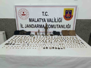 malatyada-tarihi-eser-kacakcilarina-yonelik-buyuk-operasyon-2-kisi-gozaltinda-nNhtw5Wd.jpg