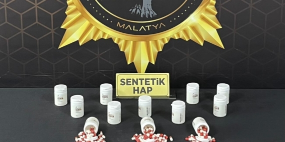 Malatya'da Uyuşturucu Satıcılarına Yönelik Operasyon: 2 Kişi Tutuklandı Malatya’da Uyuşturucu Satıcılarına Yönelik Operasyon: 2 Kişi Tutuklandı