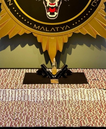 malatyada-uyusturucu-saticilarina-yonelik-operasyon-9-kisi-gozaltinda-fkXaYSHk.jpg