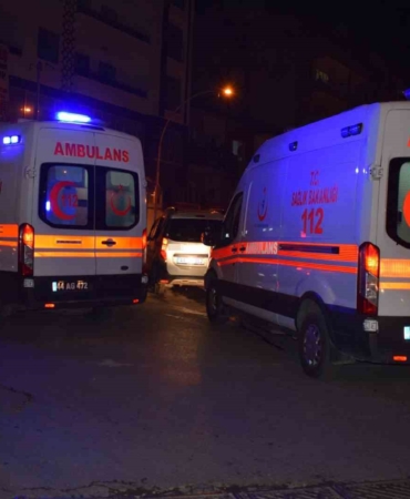 malatyada-zincirleme-trafik-kazasi-1-kisi-yaralandi-nzJfYvE9.jpg
