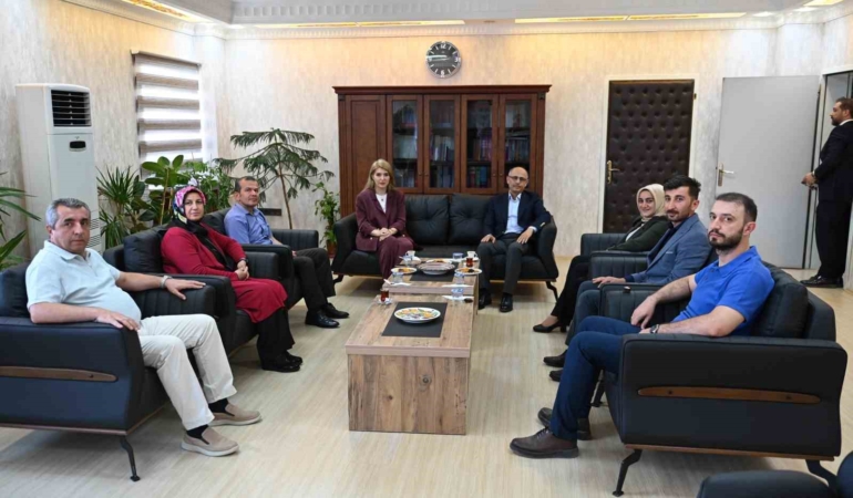 milletvekili-olmeztoprakin-defterdarlik-ziyareti-yeni-gelismeler-ve-hedefler-ZGZJiMiE.jpg