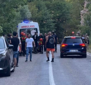 munzur-cayinda-dusen-genc-kiz-kalp-masajiyla-hayata-dondu-3vJffOWk.jpg
