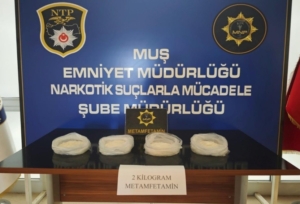 musta-uyusturucu-operasyonu-iki-sahis-gozaltina-alindi-FZw1MVq8.jpg
