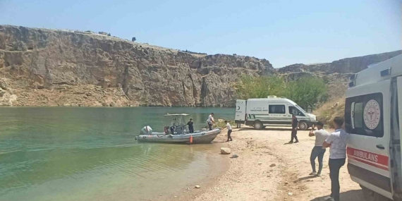 Onurcan Özdemir'in Cansız Bedeni Olay Yeri İncelemesinin Ardından Adli Tıp Morguna Taşındı Onurcan Özdemir’in Cansız Bedeni Olay Yeri İncelemesinin Ardından Adli Tıp Morguna Taşındı