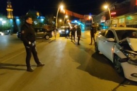 otomobil-icerisindeki-tartismanin-trajik-sonucu-kaza-5WhEmQIE.jpg