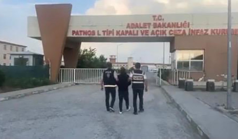patnos-l-tipi-cezaevine-yerlestirilen-40-yil-9-ay-hapis-cezali-sahis-7G3a199u.jpg