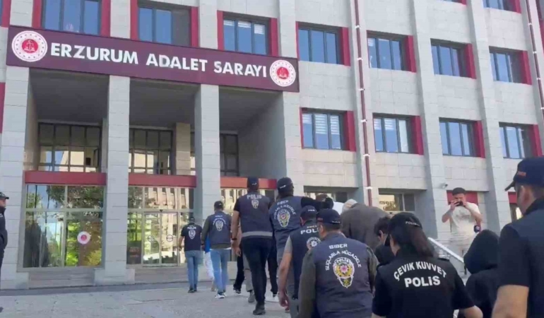 polis-sahte-ilan-dolandiricilarina-sok-baskin-duzenledi-4qEepTtZ.jpg