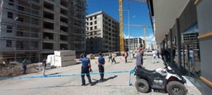 trafik-kazasi-sonrasi-buyuyen-kavga-ve-silahlarin-konustugu-anlar-JPzbUshg.jpg