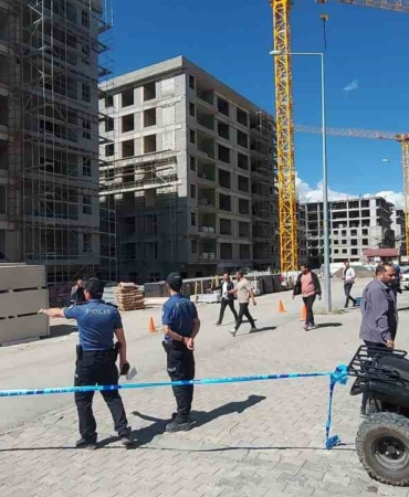 trafik-kazasi-sonrasi-buyuyen-kavga-ve-silahlarin-konustugu-anlar-JPzbUshg.jpg