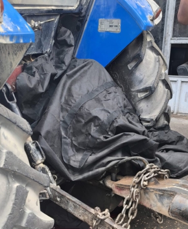 traktor-parcalari-arasinda-kalan-usta-feci-bir-sekilde-hayatini-kaybetti-RXwCR5Hx.jpg